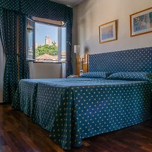 3* Szálloda Inglaterra